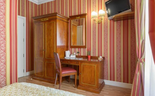 Фото отеля GAMBRINUS  