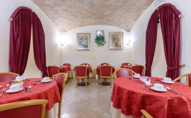 Фото отеля GAMBRINUS  