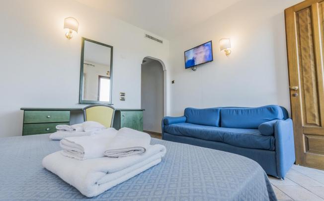 Фото отеля Hotel Scoglio Del Leone