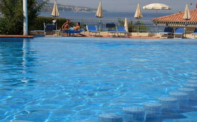Фото отеля Hotel Scoglio Del Leone