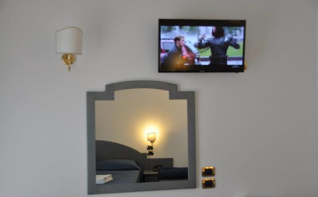 Фото отеля Hotel Scoglio Del Leone