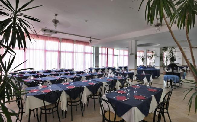 Фото отеля Continental Hotel Pesaro