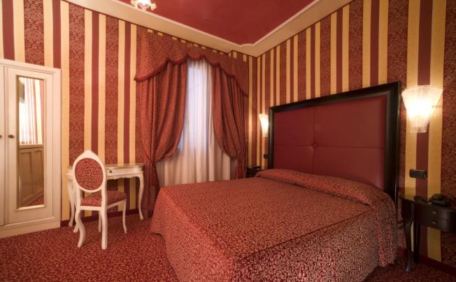 Фото отеля Alcyone Hotel