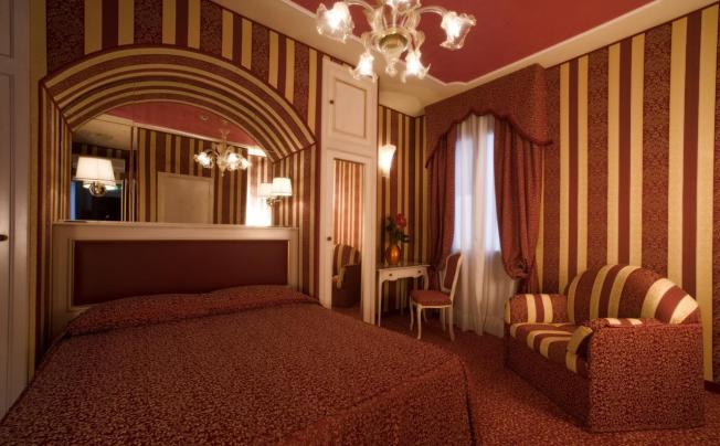 Фото отеля Alcyone Hotel