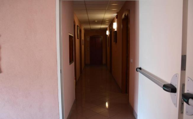 Фото отеля Carolin Hotel