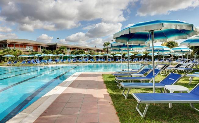 Фото отеля Aris Garden Hotel