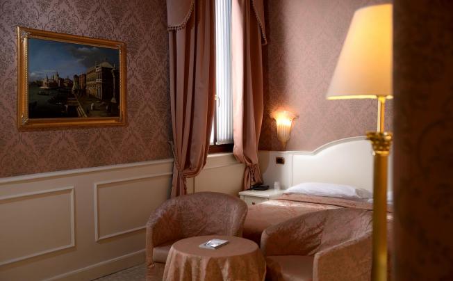 Фото отеля Duodo palace