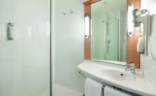 Фото отеля Ibis Milano Ca Granda
