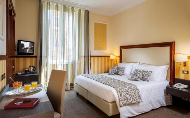 Фото отеля Savoy