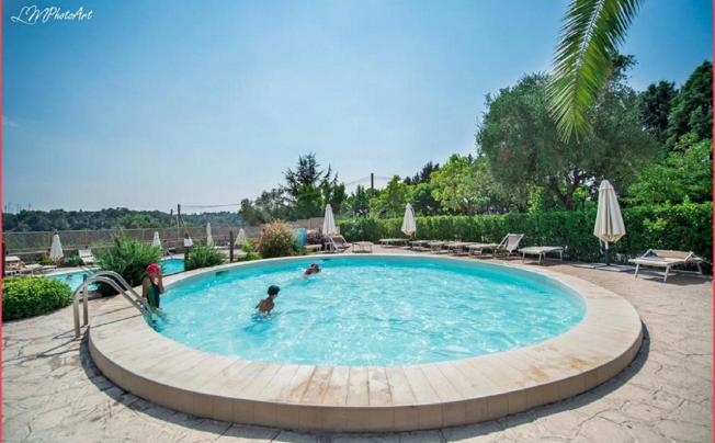 Фото отеля Happy Village & Camping