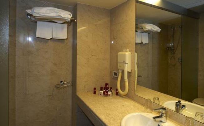 Фото отеля SPLENDID LA TORRE HOTEL 
