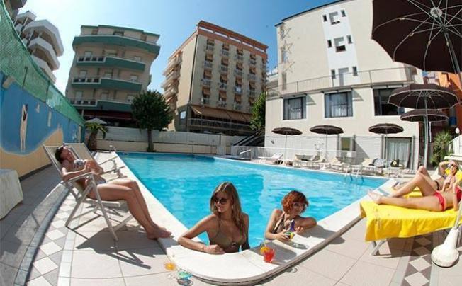 Фото отеля Hotel plaza