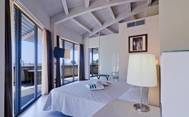 Фото отеля Riviera Dei Fiori Hotel