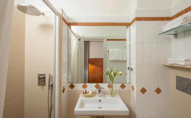 Фото отеля Alexandra Hotel Rome