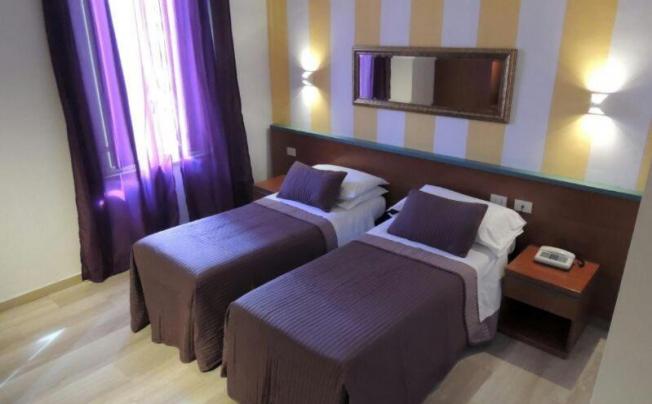 Фото отеля Center 1 & 2 Hotel