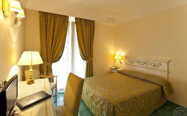 Фото отеля Excelsior Grand Hotel