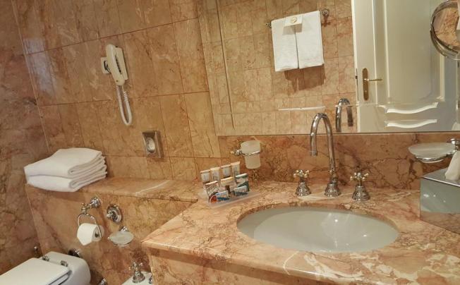Фото отеля Leon D Oro Hotel