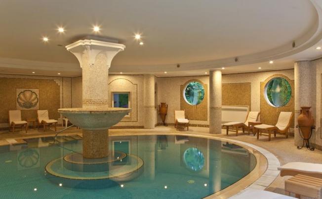 Фото отеля Grand Excelsior Hotel