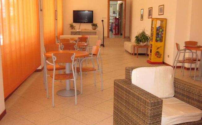 Фото отеля Tourist Residence