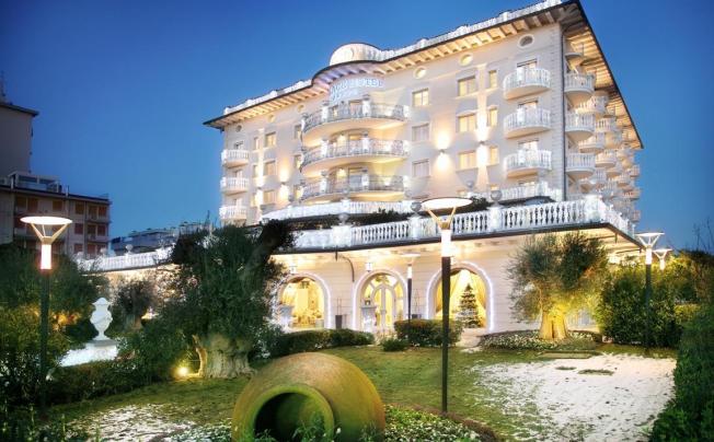 Фото отеля Palace Hotel