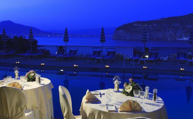 Фото отеля Grand hotel capodimonte