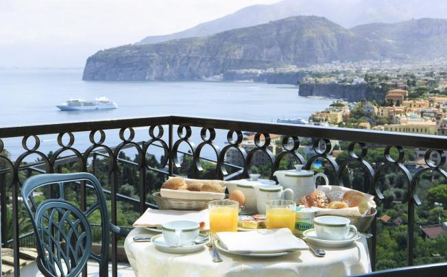 Фото отеля Grand hotel capodimonte
