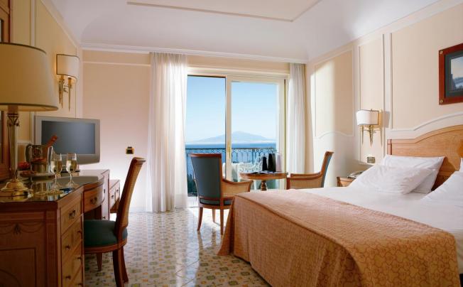 Фото отеля Grand hotel capodimonte