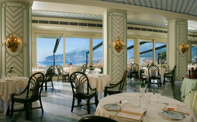 Фото отеля Grand hotel capodimonte