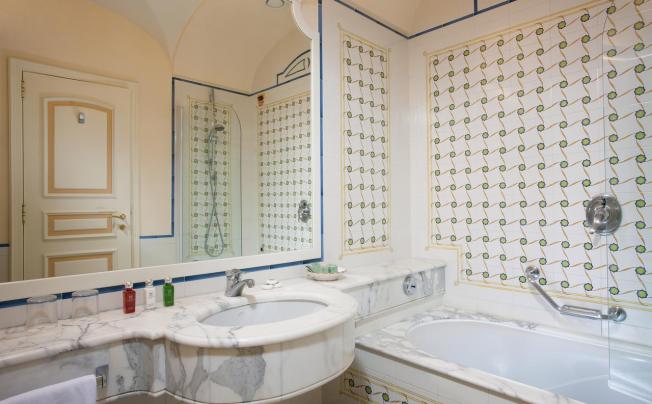 Фото отеля Grand hotel capodimonte
