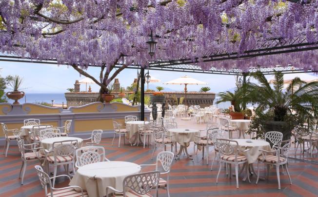 Фото отеля Grand hotel capodimonte