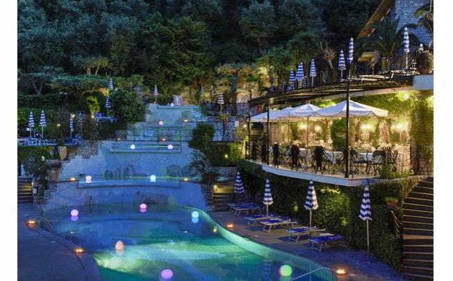 Фото отеля Grand hotel capodimonte