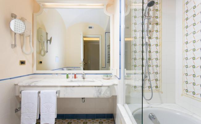 Фото отеля Grand hotel capodimonte