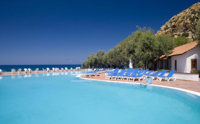 Фото отеля TH GIOIOSA MAREA VILLAGE CAPO CALAVA