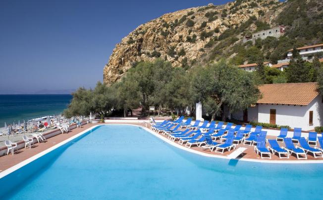Фото отеля TH GIOIOSA MAREA VILLAGE CAPO CALAVA