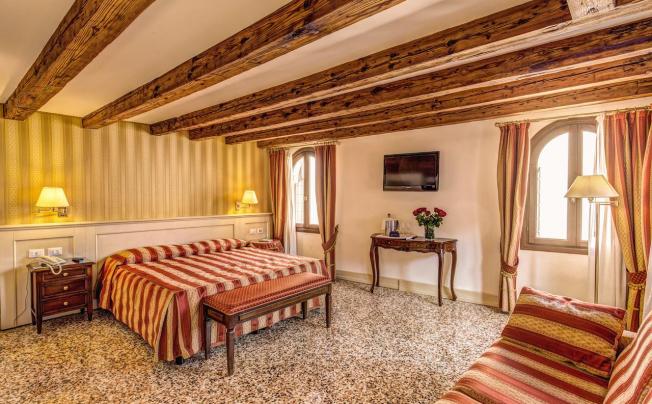 Фото отеля Bella Venezia Hotel