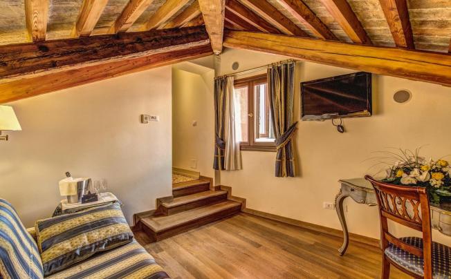 Фото отеля Bella Venezia Hotel