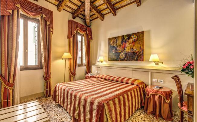 Фото отеля Bella Venezia Hotel