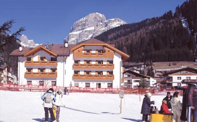 Фото отеля Albergo Canazei
