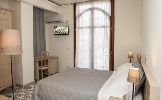 Фото отеля HERCULANEUM HOTEL
