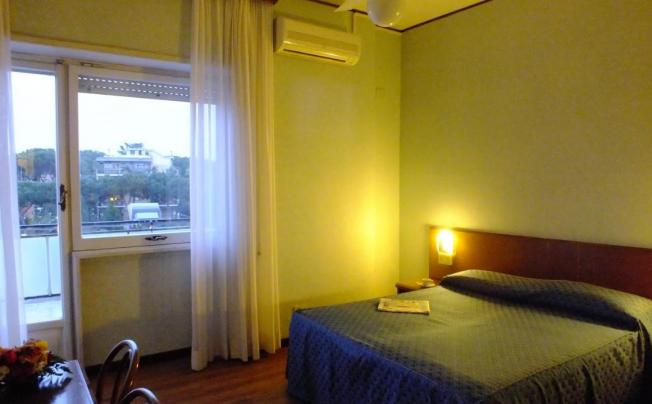 Фото отеля Consul Hotel