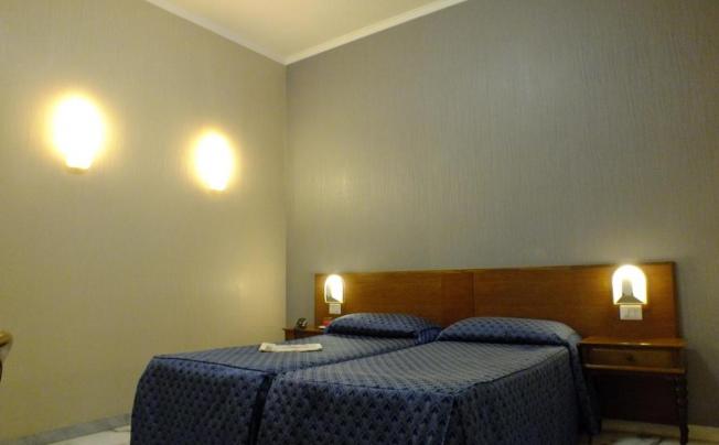 Фото отеля Consul Hotel