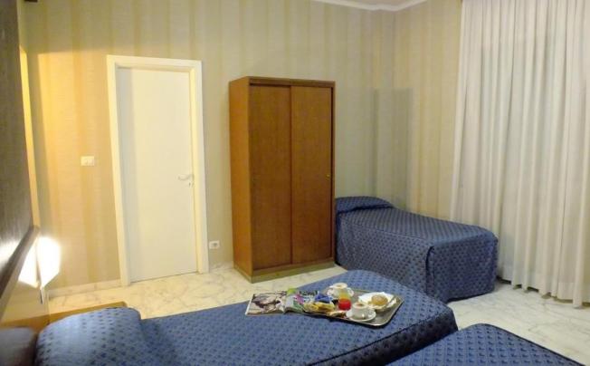 Фото отеля Consul Hotel