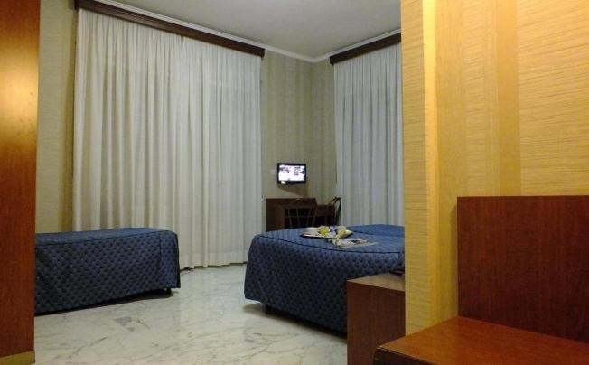 Фото отеля Consul Hotel