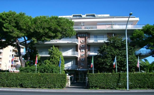 Фото отеля Consul Hotel