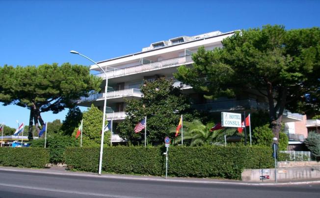 Фото отеля Consul Hotel