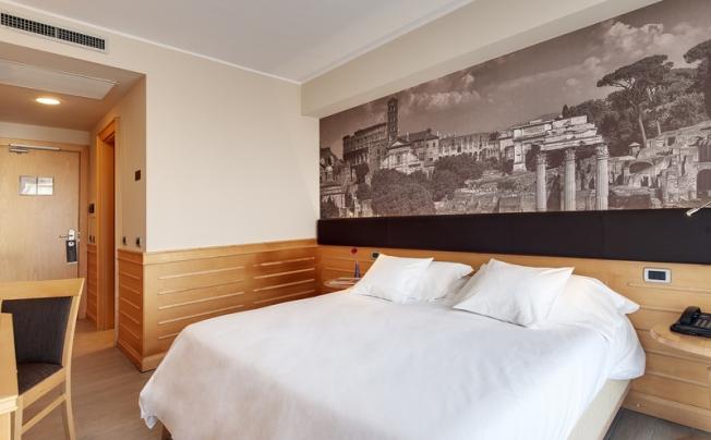 Фото отеля Occidental Aran Park Hotel