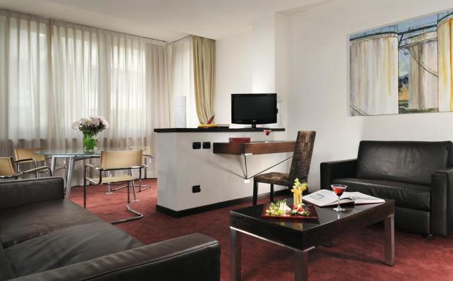 Фото отеля Athenaeum Personal Hotel