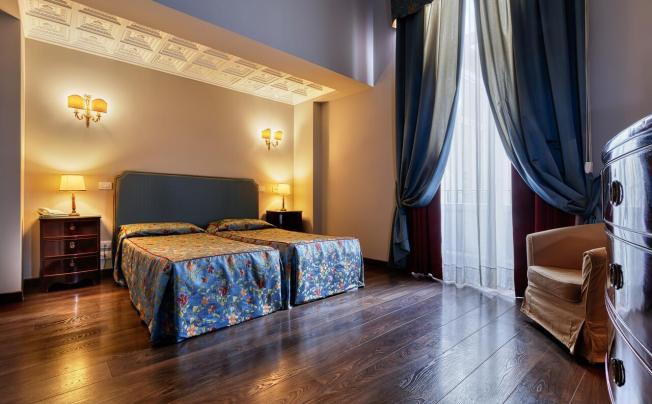 Фото отеля DECUMANI HOTEL DE CHARME