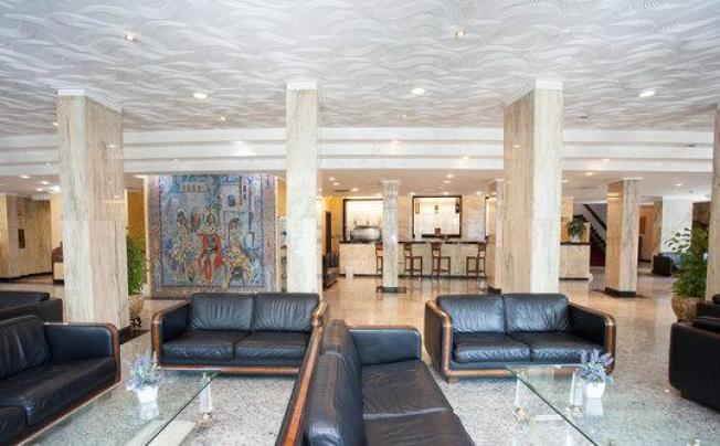 Фото отеля Alexander Palace Hotel