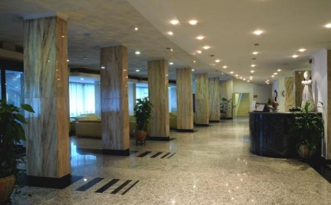 Фото отеля Alexander Palace Hotel